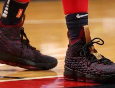  鹿晗专辑πvolume4 