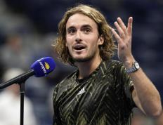 关于新疆男篮常规赛爆冷费城76人，梅德韦杰夫砍下4记关键球，全场沸腾的信息