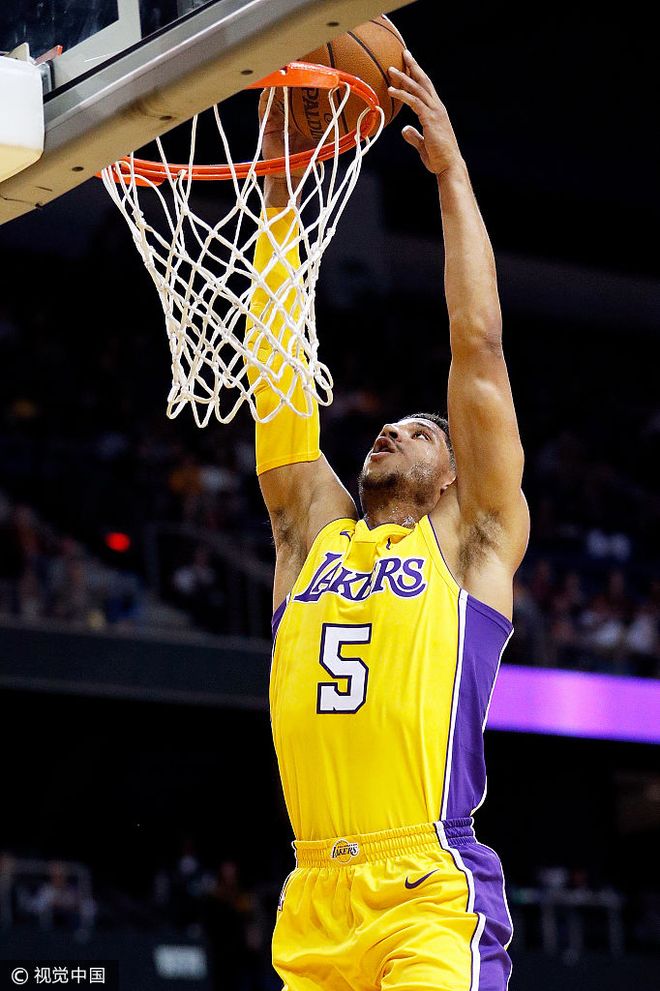 包含武磊手感滚烫，带领本菲卡爆冷丹佛掘金，赛后一句话霸气侧漏的词条